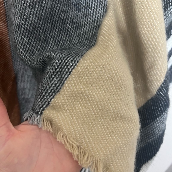 Boutique Poncho, shawl, striped pattern with tan, burnt orange, black, white - Picture 5 of 7